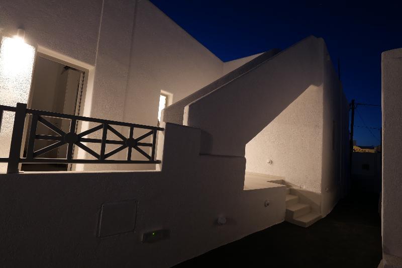 Отель Santorini Spirit Тира Экстерьер фото